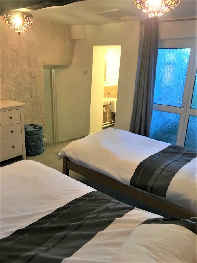 Boxwood Guest House. Bed & Breakfast *