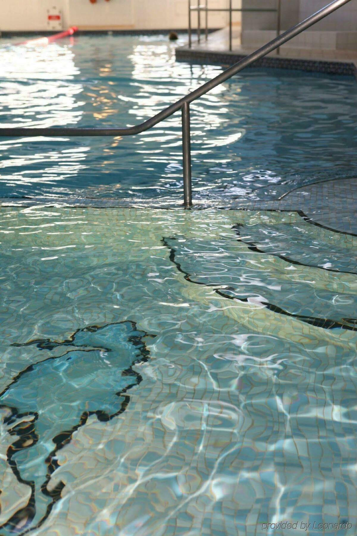 South Marston And Leisure Club Hotel Swindon