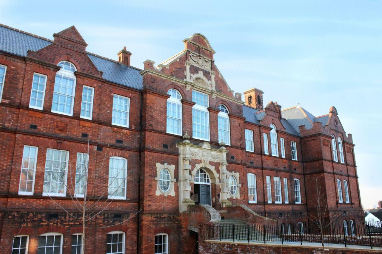 Apartment Burkhardt Hall By Viridian Swindon