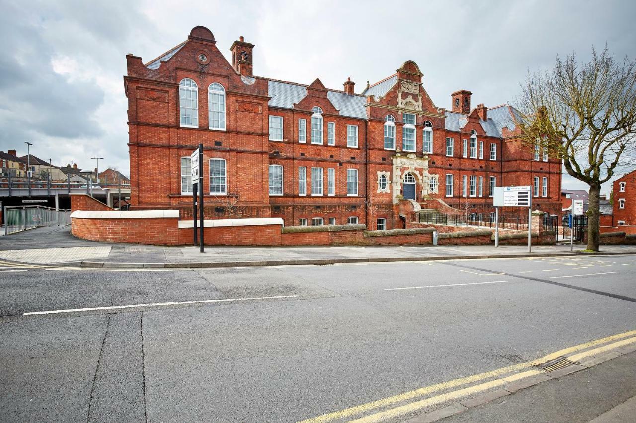 Burkhardt Hall By Viridian Apartment Swindon