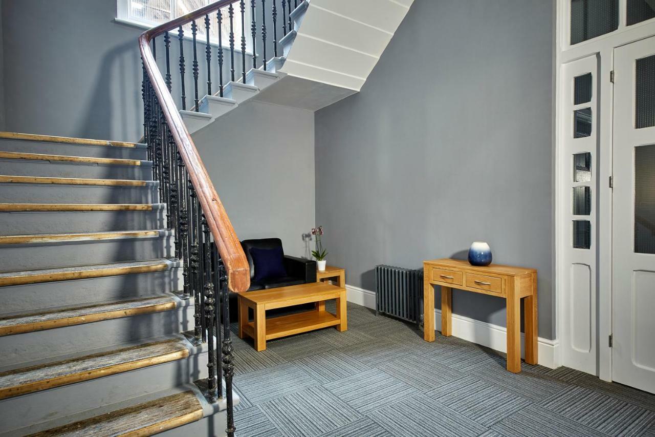 Burkhardt Hall By Viridian Apartment *