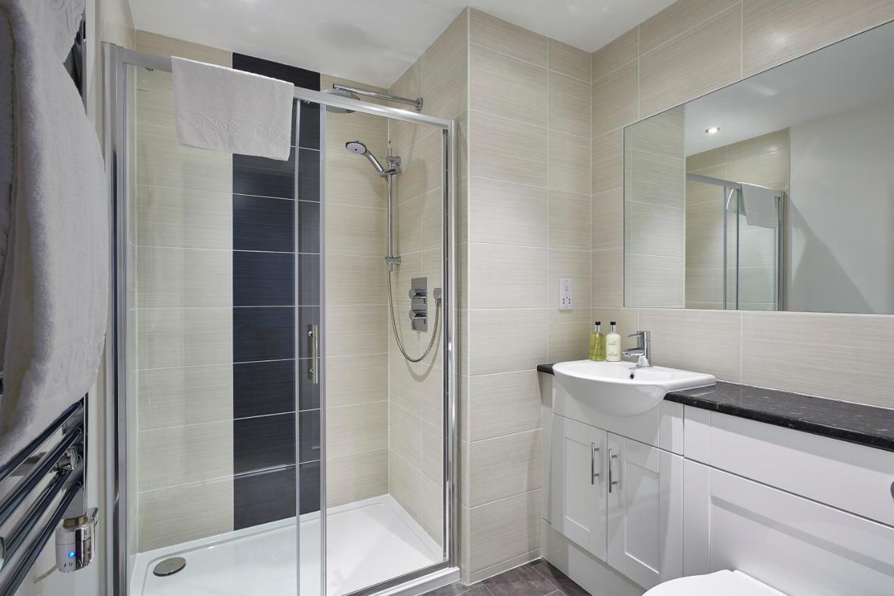 Burkhardt Hall By Viridian Apartment Swindon