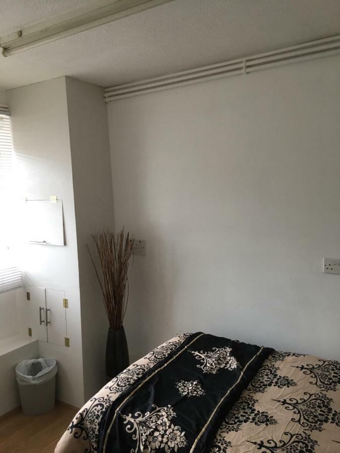 Homestay Travelling Stop Swindon