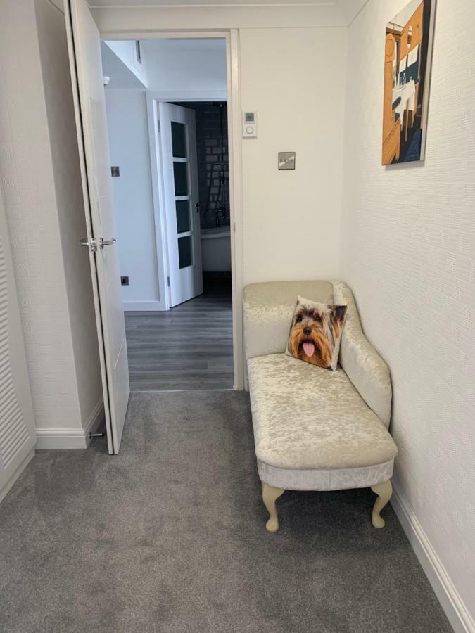 Luxury Panoramic Balcony * Swindon
