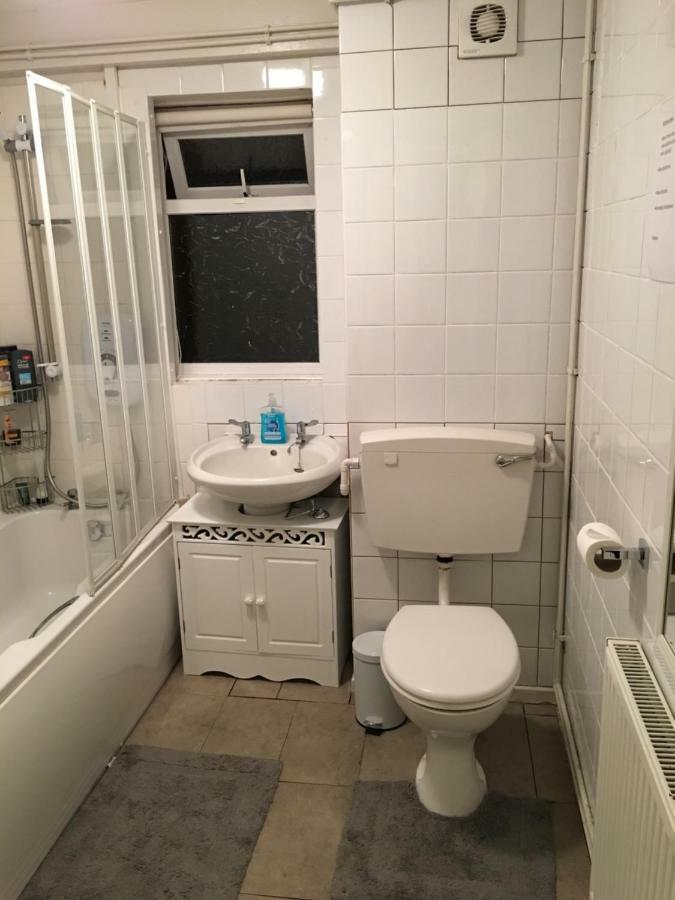Homestay Travelling Stop Swindon