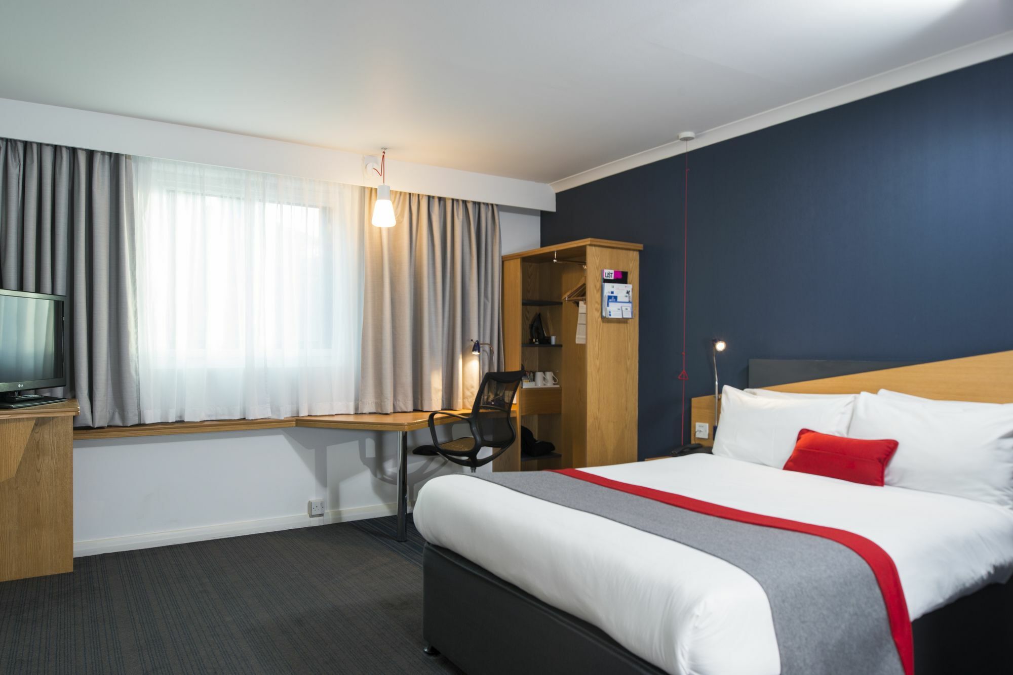Express West An Ihg 3* Swindon