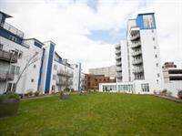 Hamilton Grace - Plaza Swindon