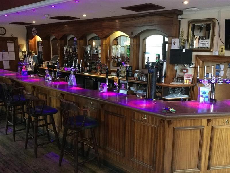 The Rolleston Arms 2*