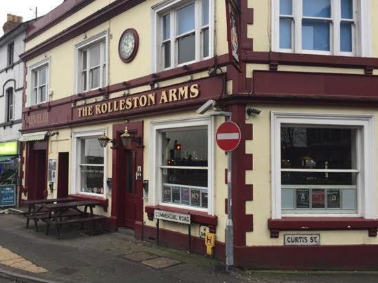 Inn The Rolleston Arms Swindon