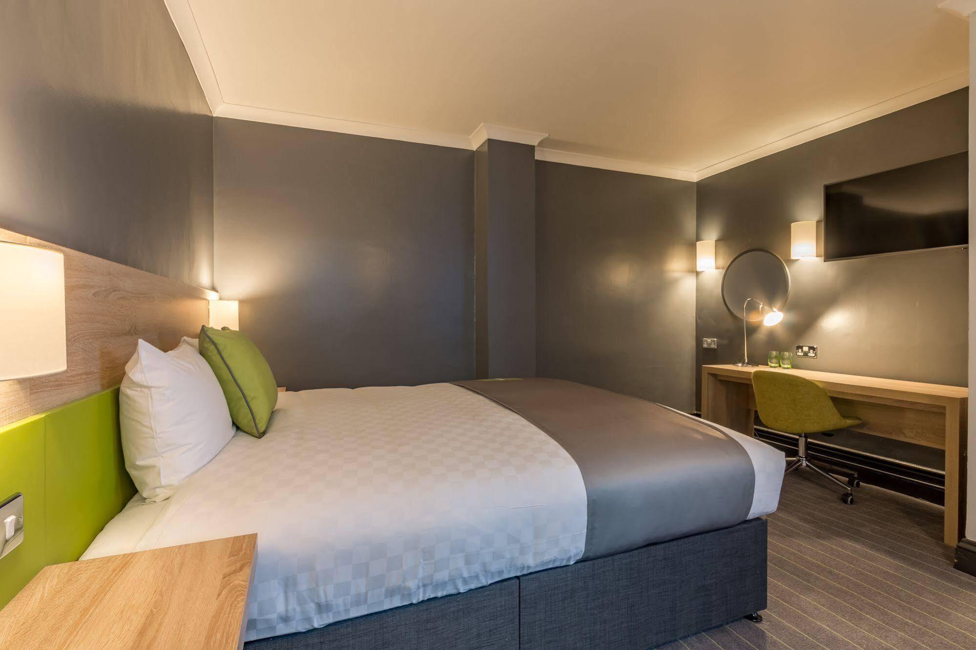 Hotel Thistle Express 3*