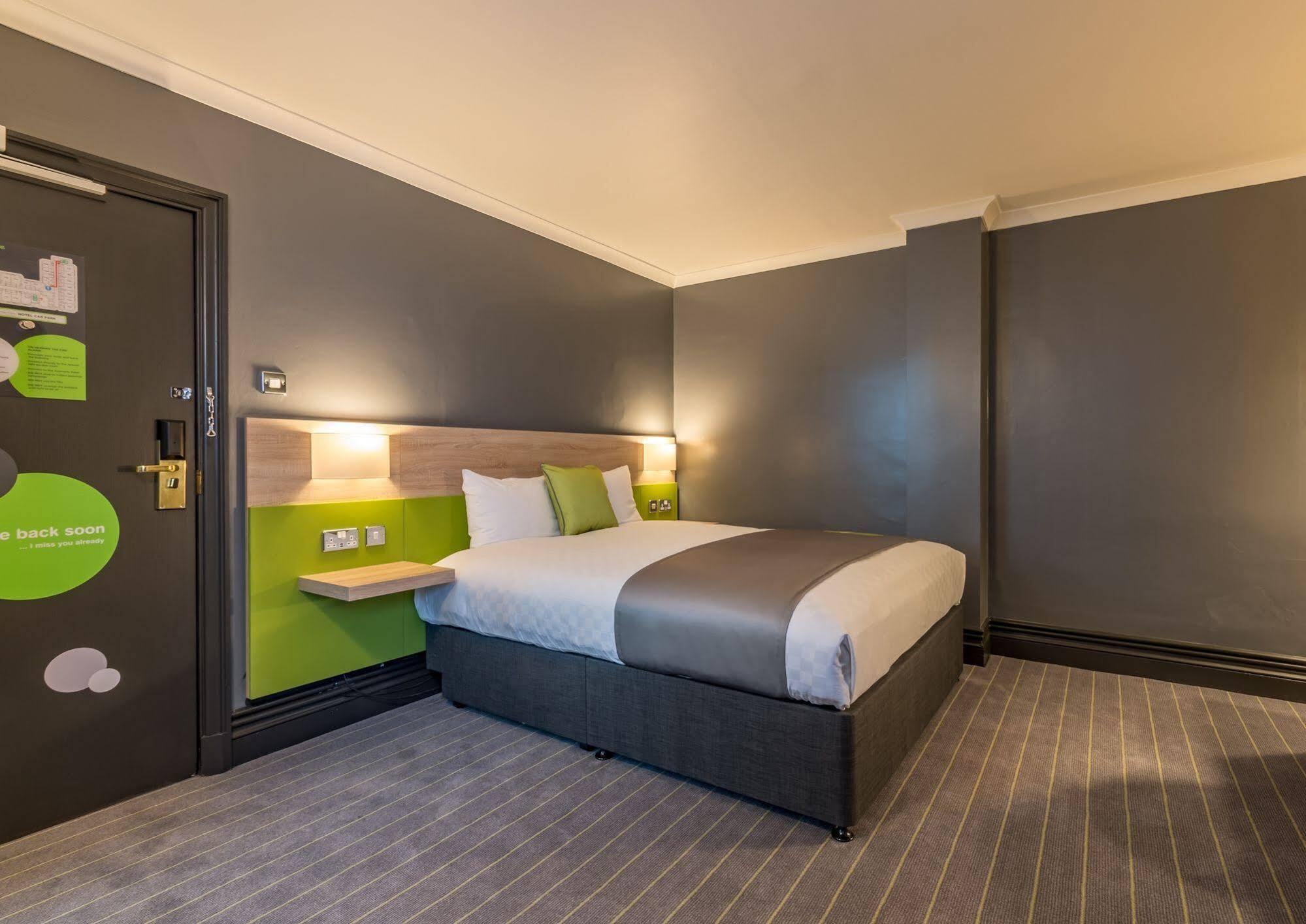 Hotel Thistle Express Swindon
