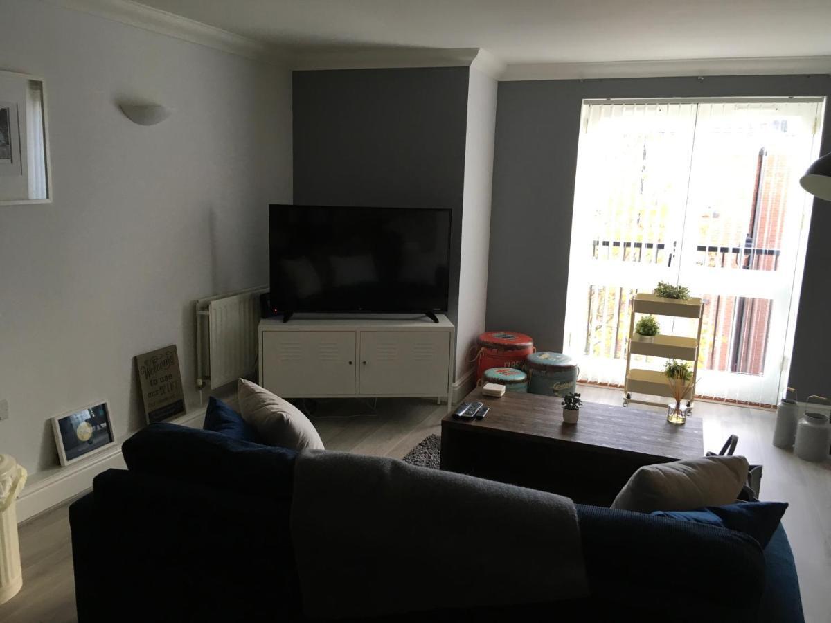 Godwin Court 21 Apartment *