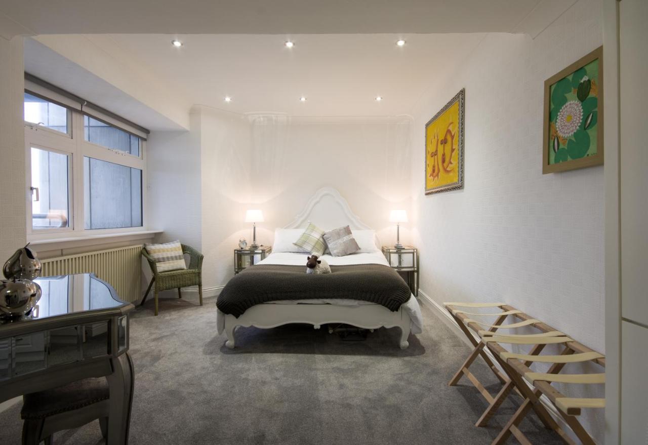 Luxury Panoramic Balcony * Swindon