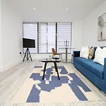 Kingsbridge Point - Cosy One Bed Apartments Near Town Centre, Swindon