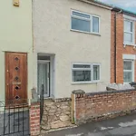 Lorne Lodge Central Swindon