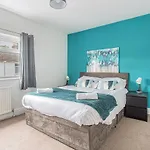 Lorne Lodge Central Swindon