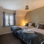 Towpath Gardens Apartment