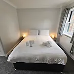 Marsh Farm Hotel