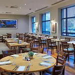 Doubletree By Hilton Swindon Hotel