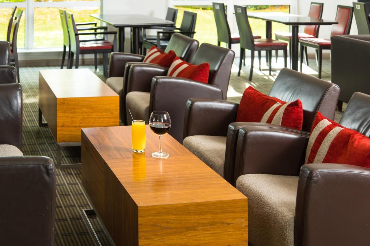 Express West By Ihg 3*