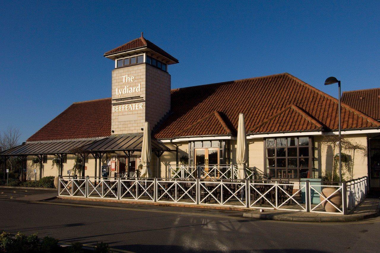 Premier West Hotel