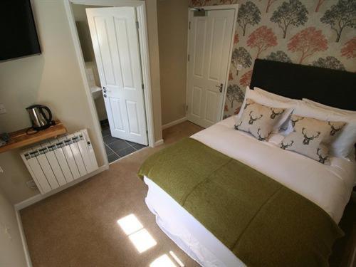 The Fox & Hounds Inn 3*