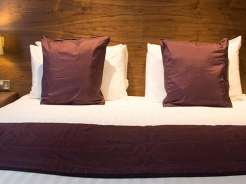 Inn The White Hart Swindon