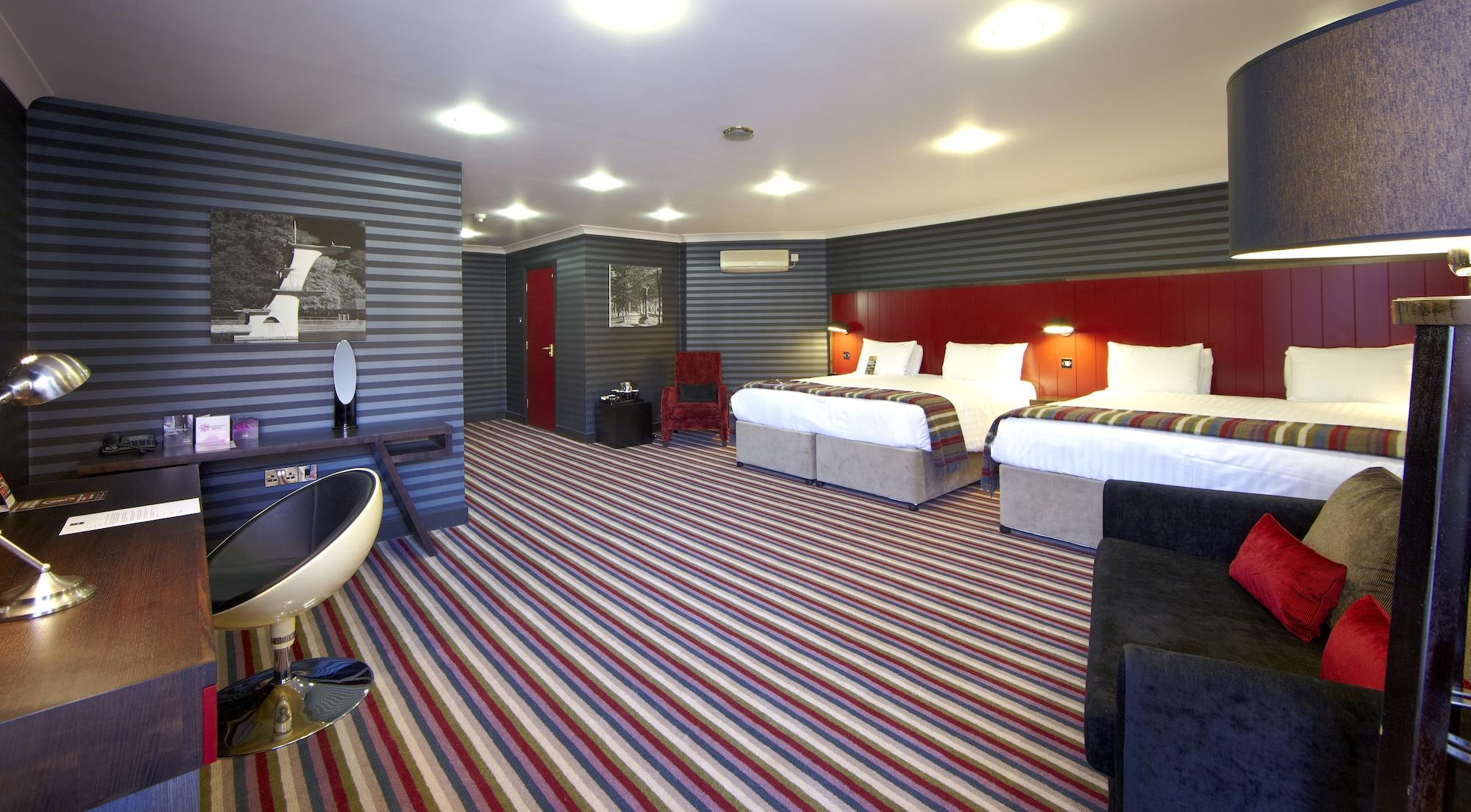 Hotel Village Swindon
