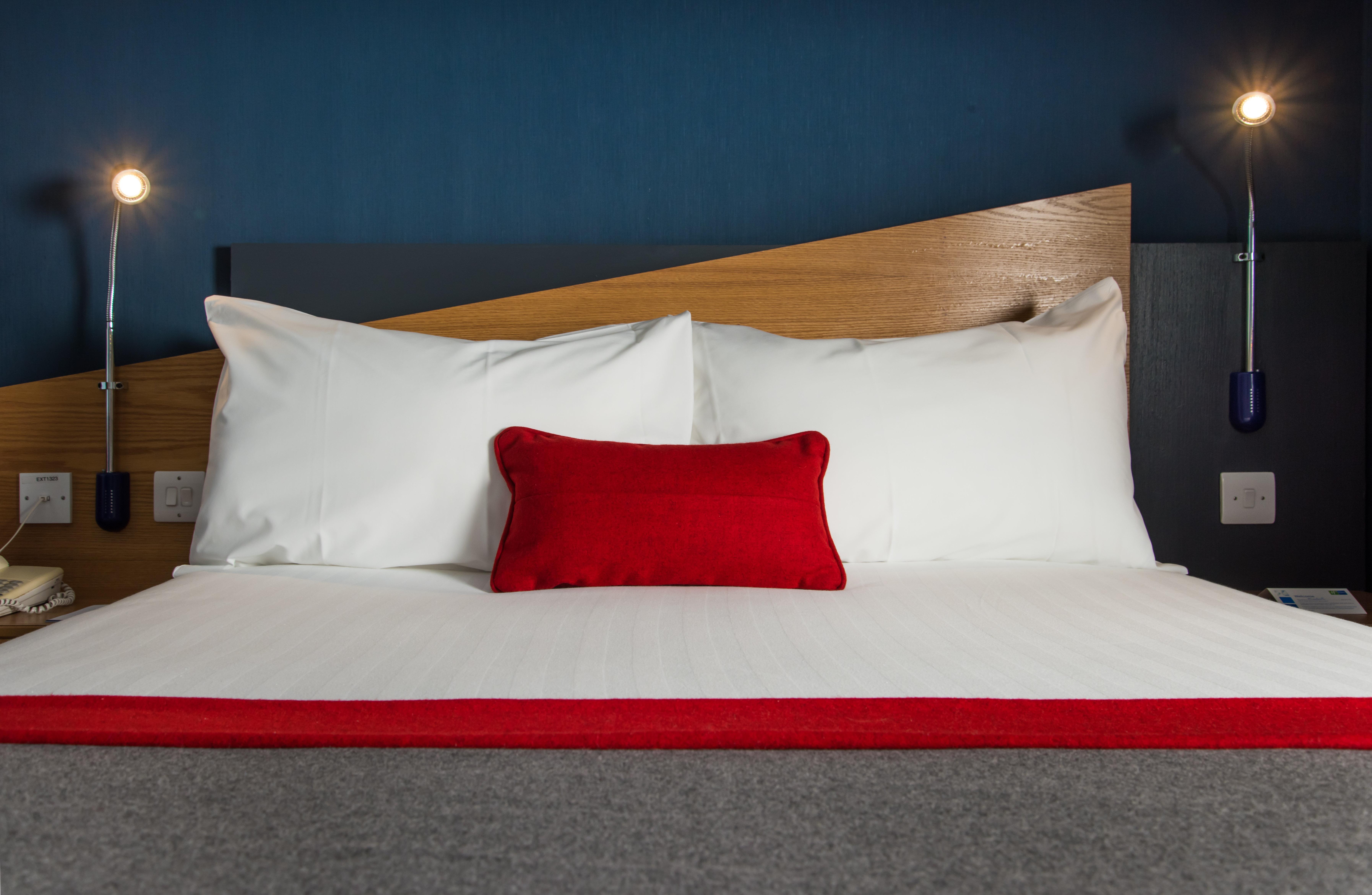 Khách sạn Express West An Ihg Swindon