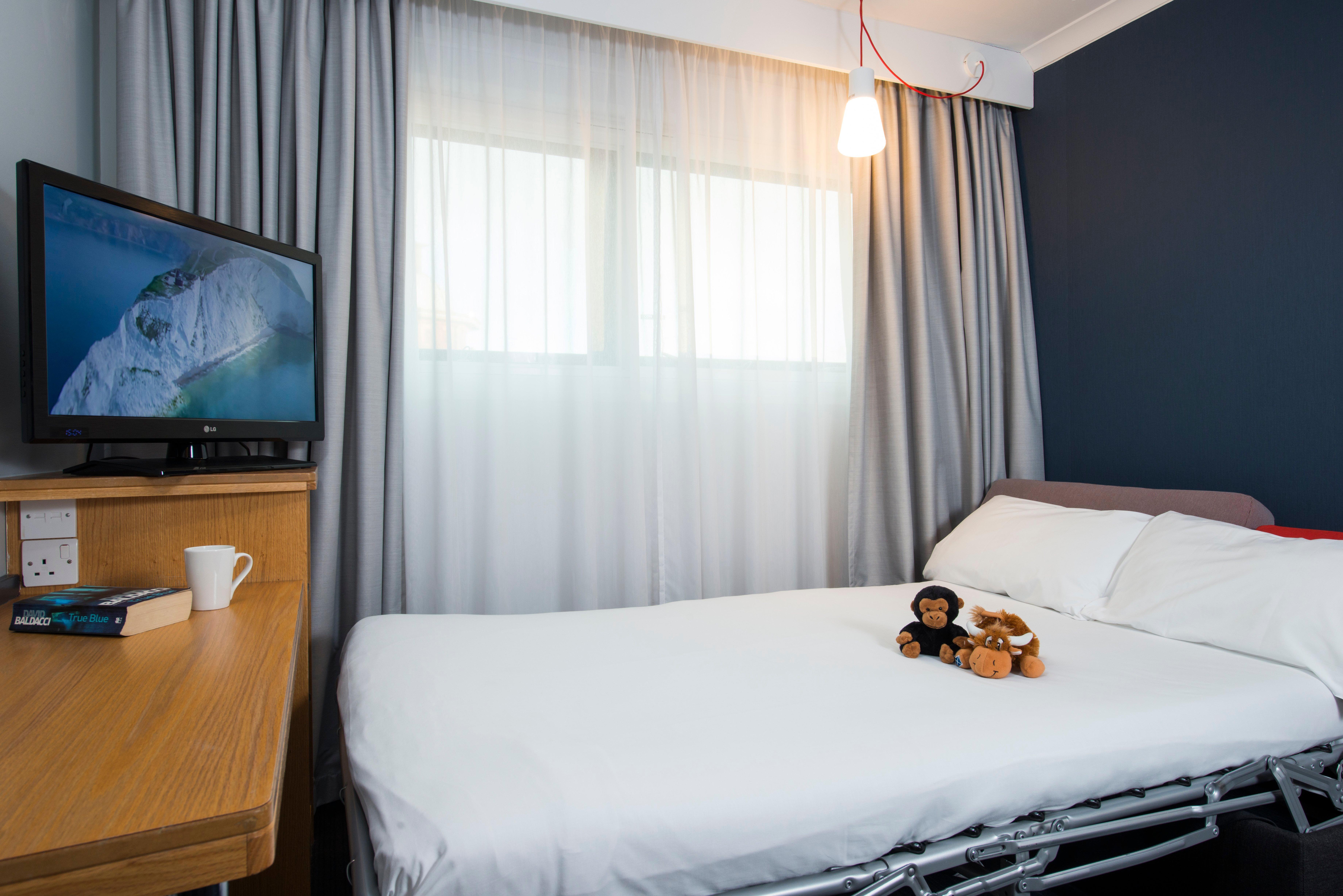 Express West An Ihg Swindon