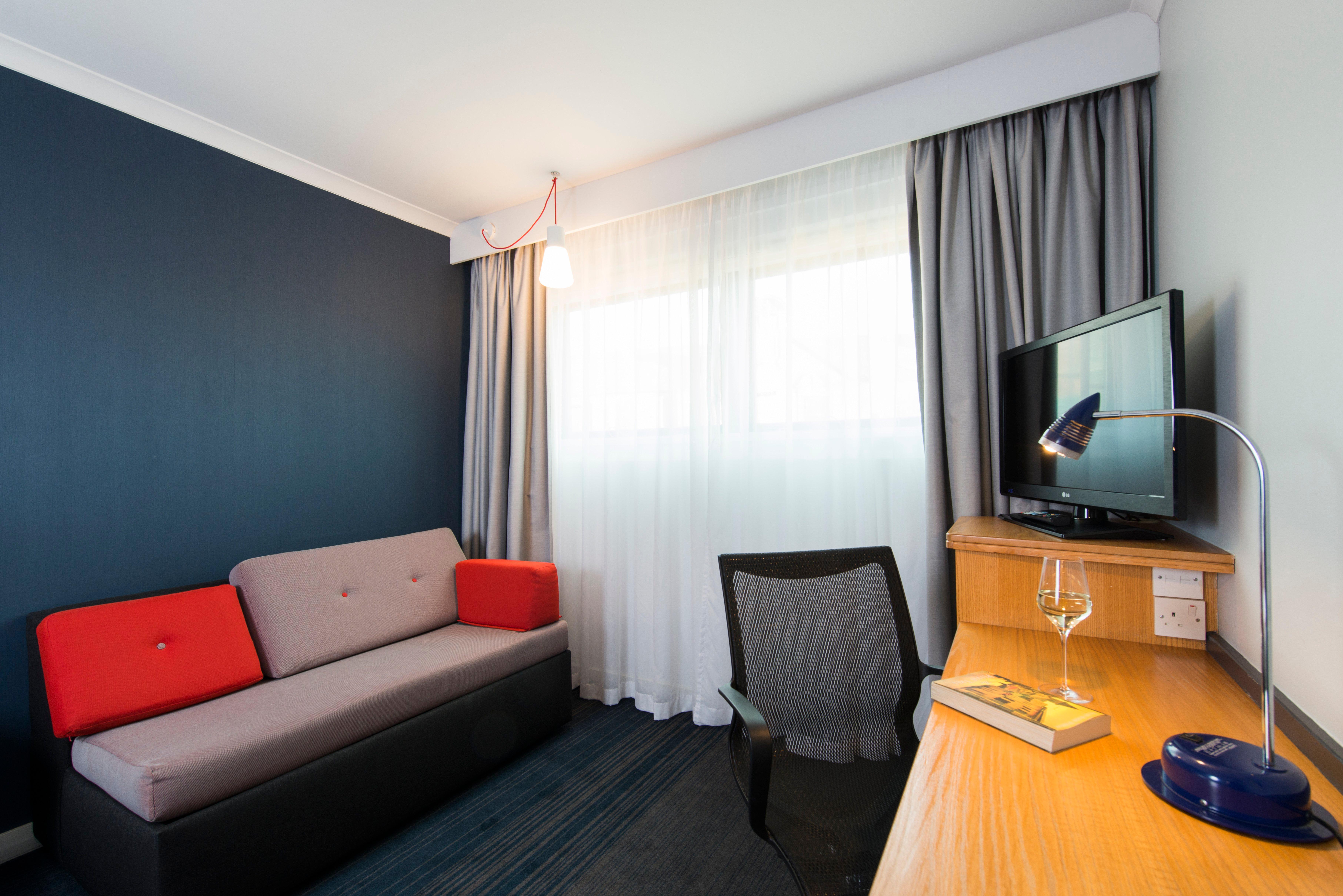 Express West An Ihg Khách sạn