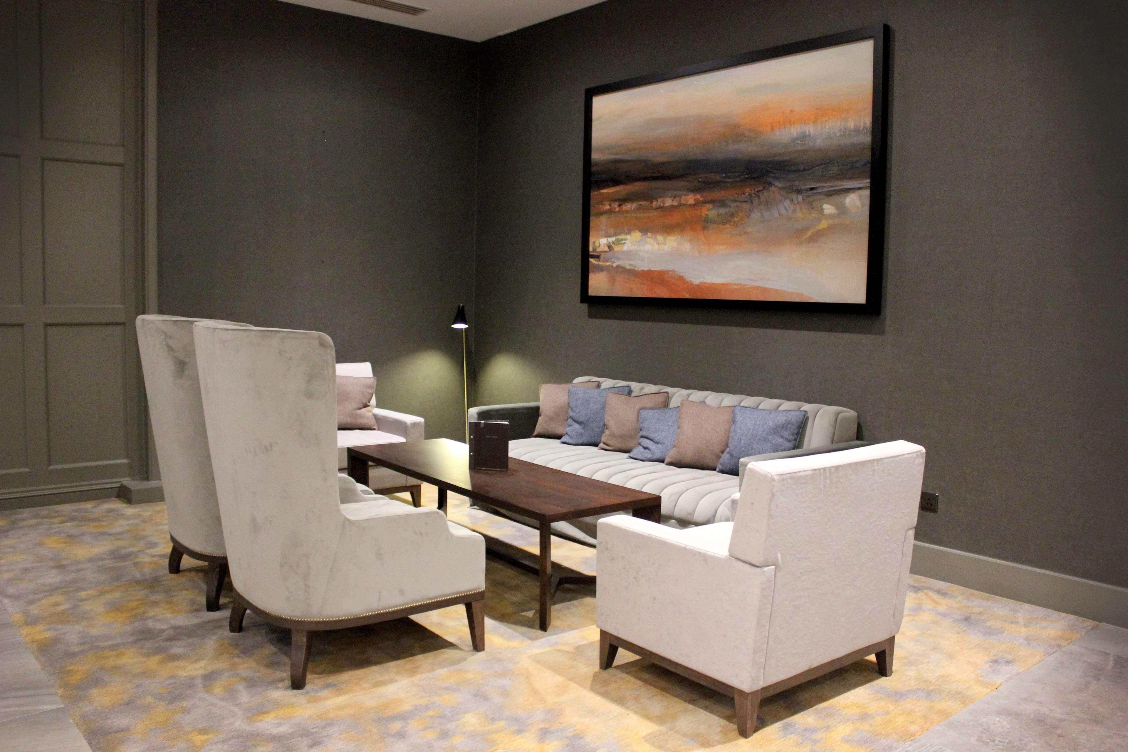 Doubletree By Hilton Swindon