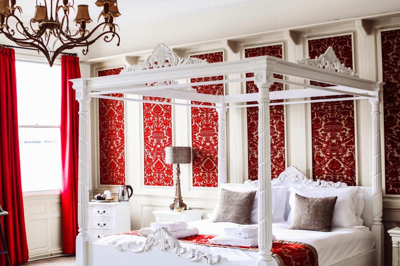 The Old Crown Coaching Inn 3*