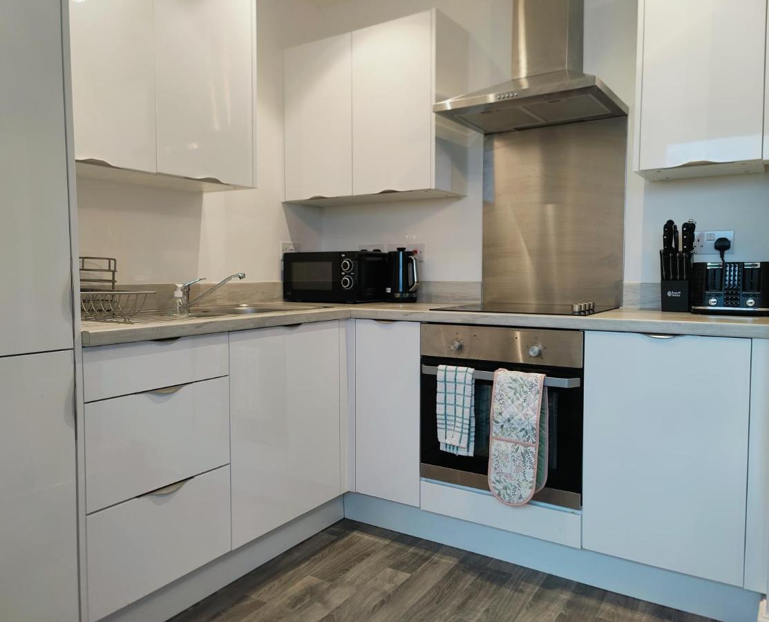 Apartment Centered 2 Bed Serviced Apartment- Sherpa Homes