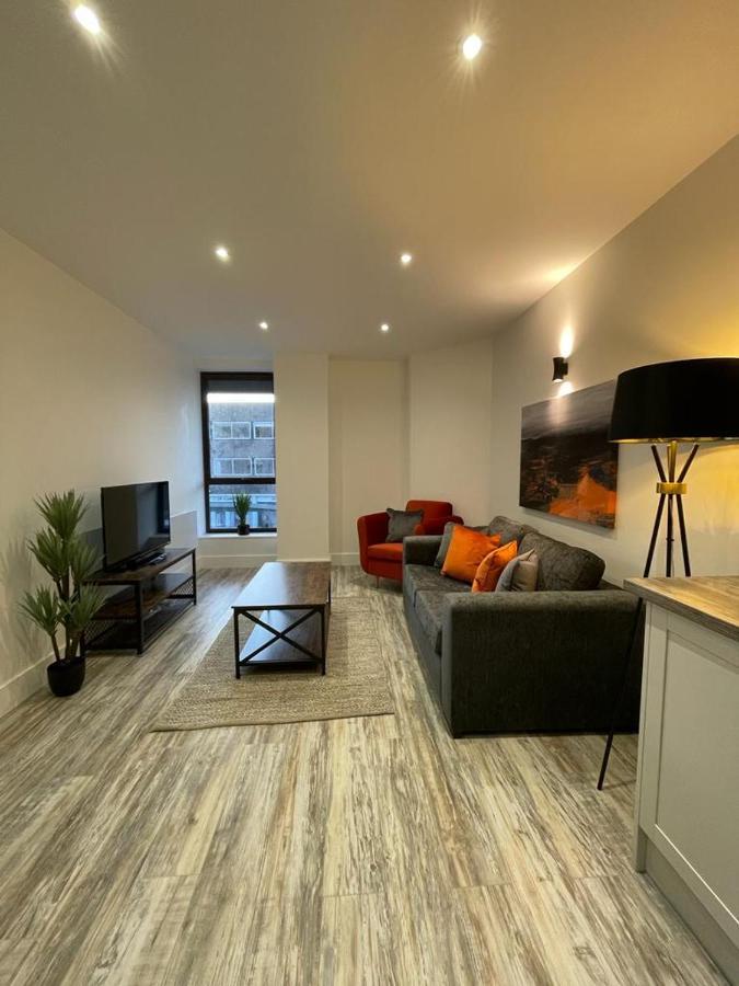 Kingsbridge Point - Cosy One Bed Near Town Centre, Swindon