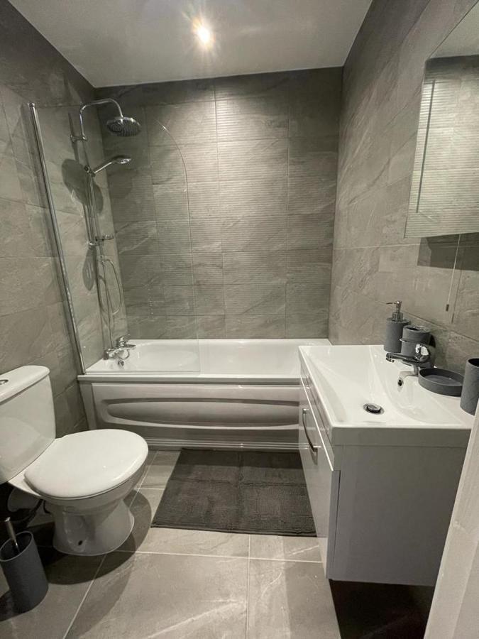 Kingsbridge Point - Cosy One Bed Near Town Centre, Swindon
