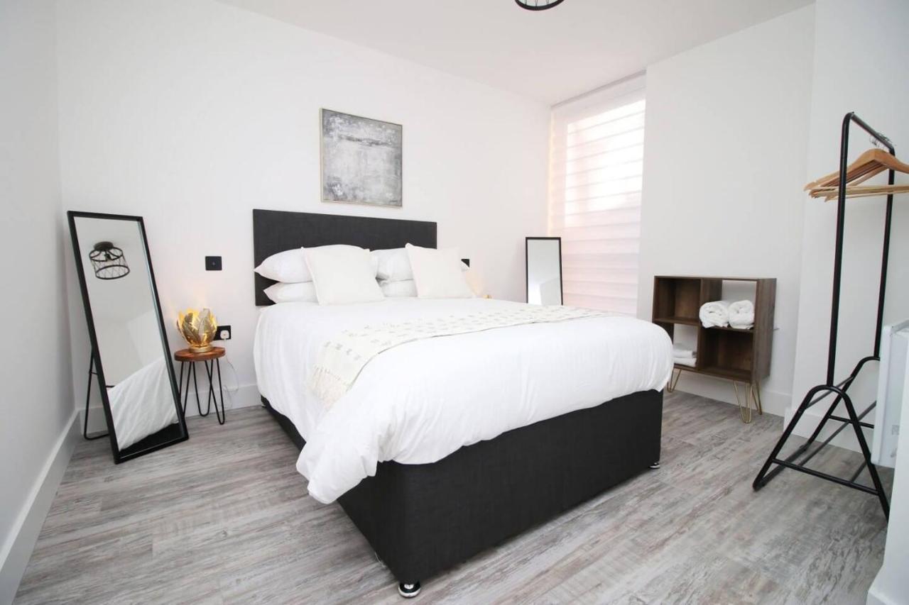 Kingsbridge Point - Cosy One Bed Near Town Centre, Swindon