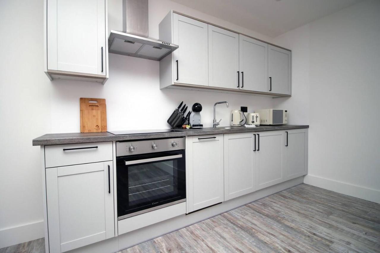 Kingsbridge Point - Cosy One Bed Near Town Centre, Apartment