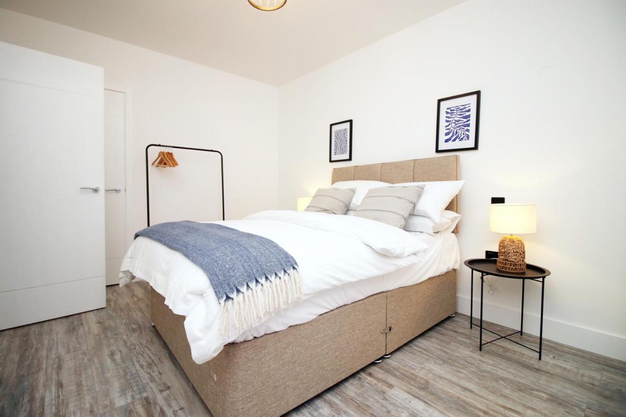 Kingsbridge Point - Cosy One Bed Near Town Centre, Apartment