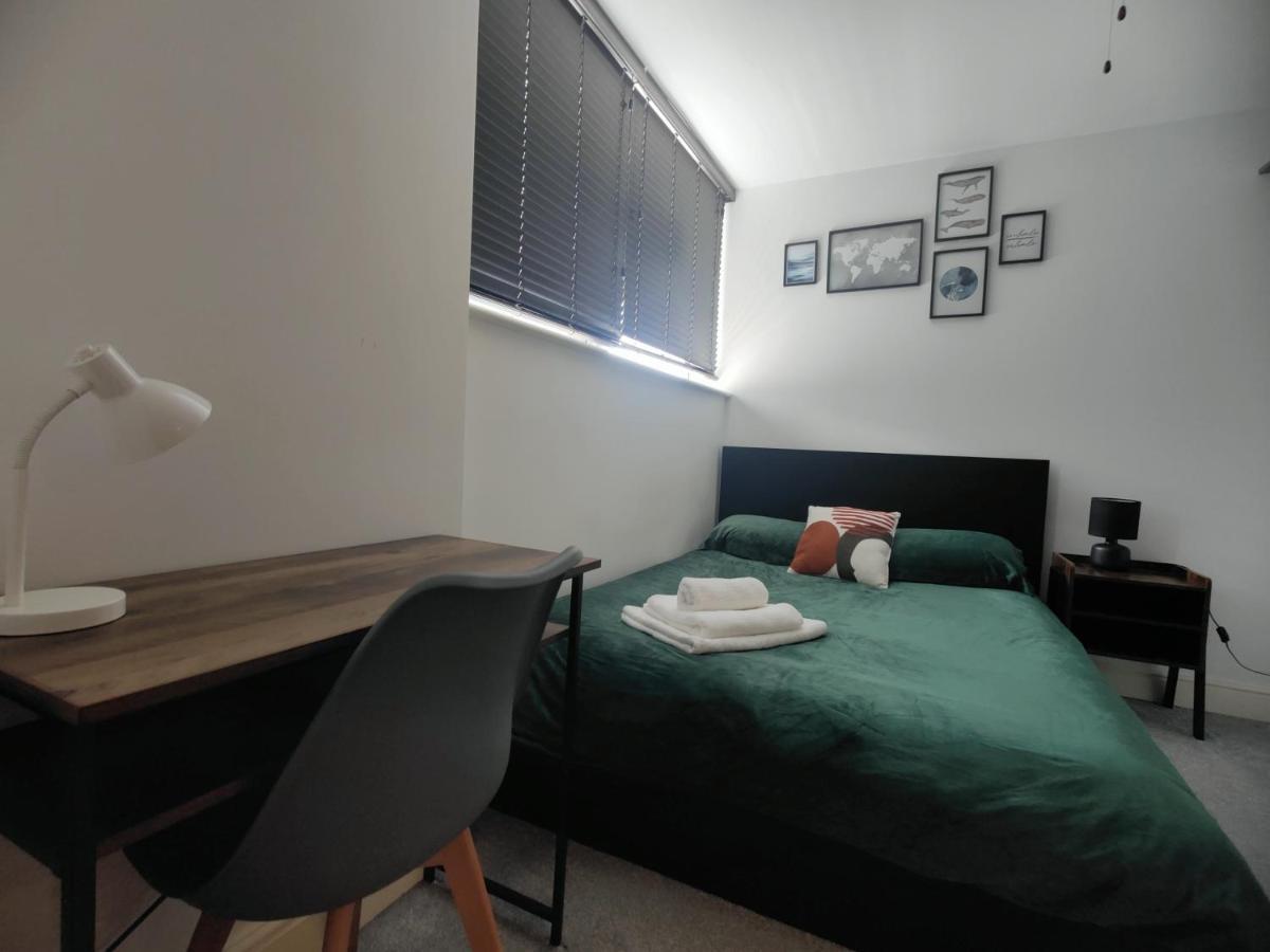 Apartment Centered 2 Bed Serviced Apartment- Sherpa Homes