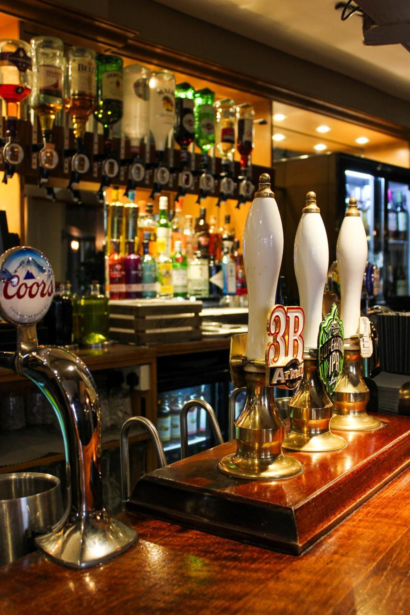 The White Hart Inn