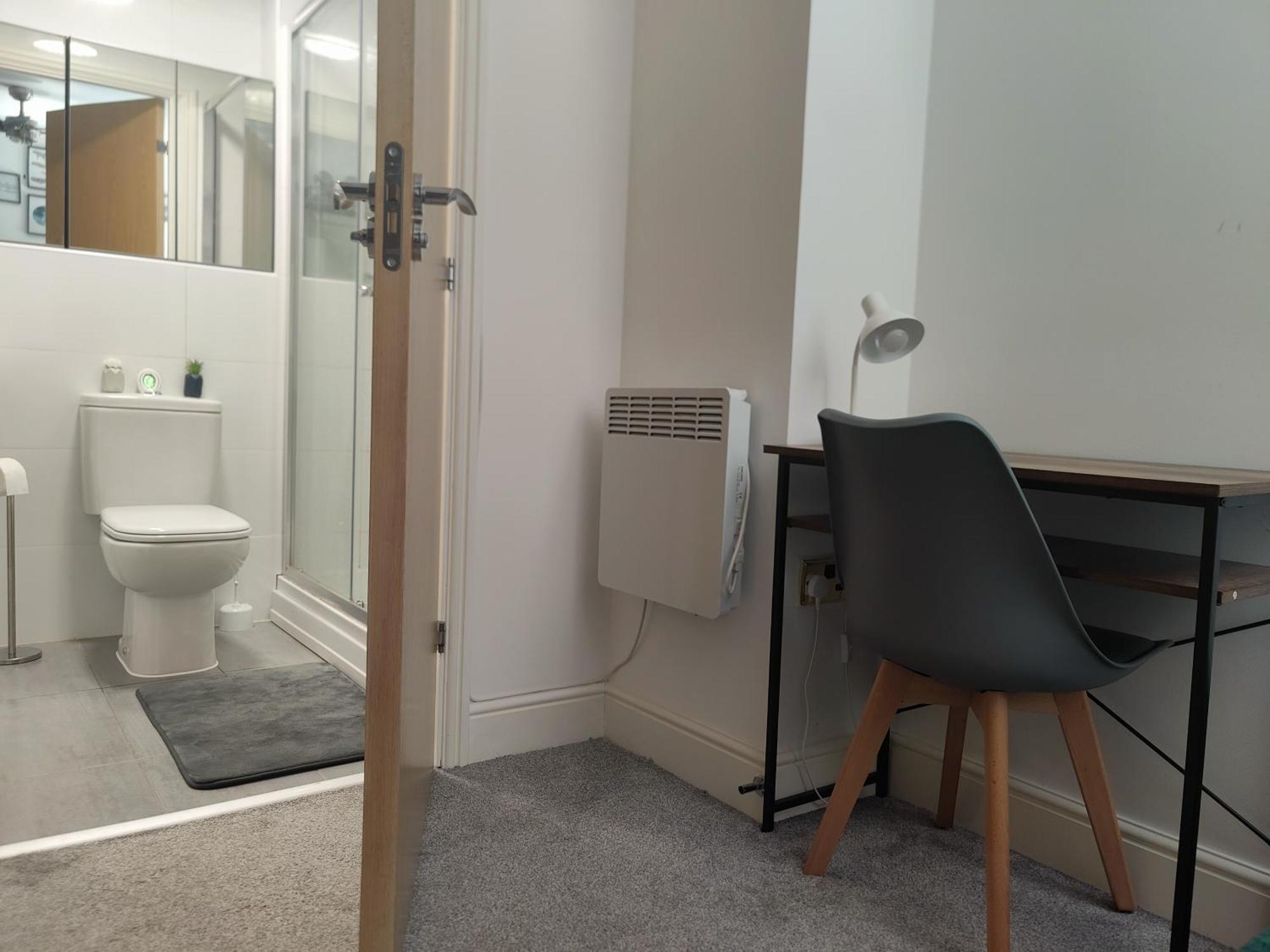 Centered 2 Bed Serviced Apartment- Sherpa Homes Apartment *