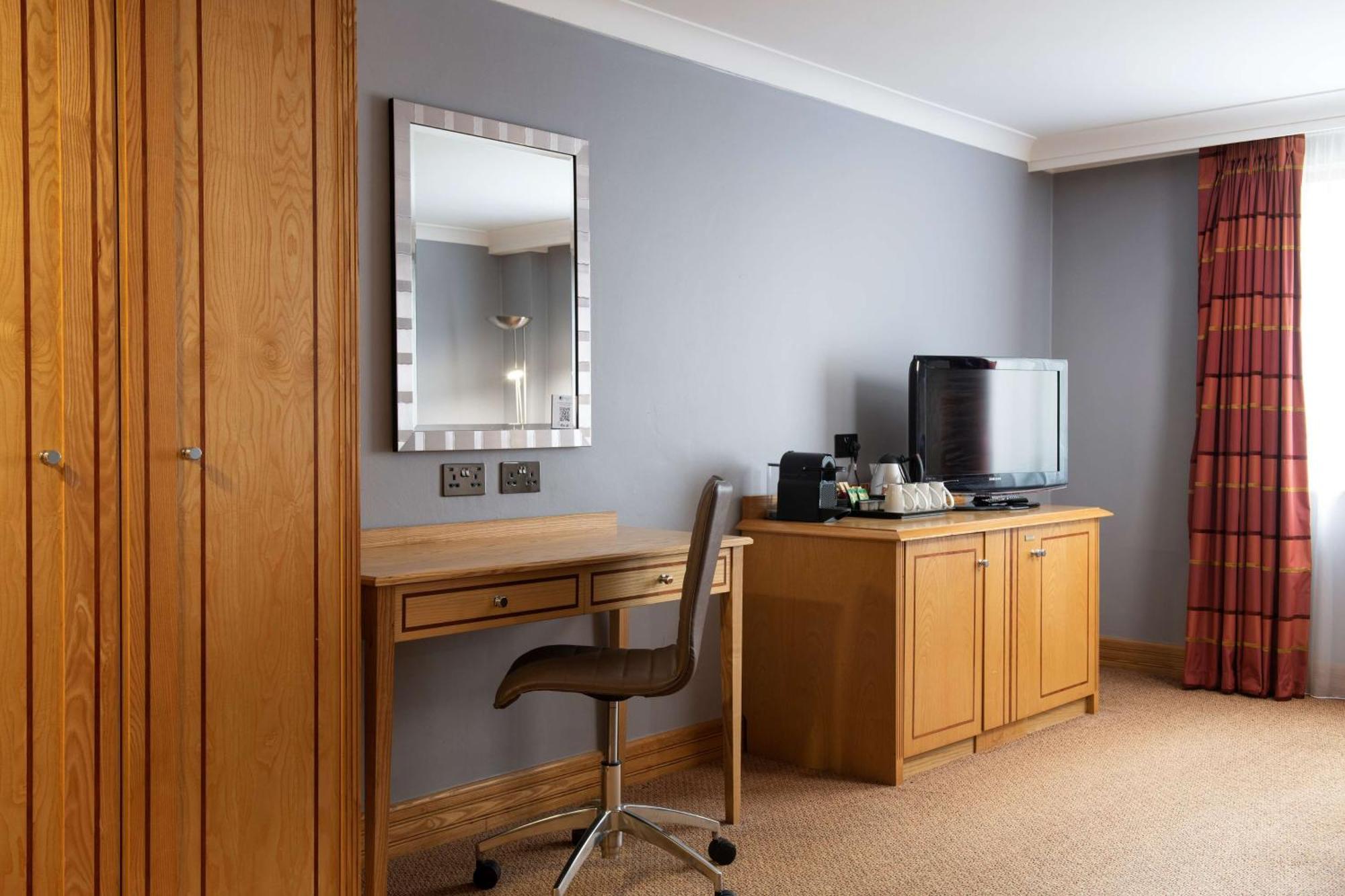 Doubletree By Hilton Hotel Swindon