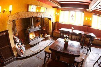 Inn The Old Crown Coaching Swindon