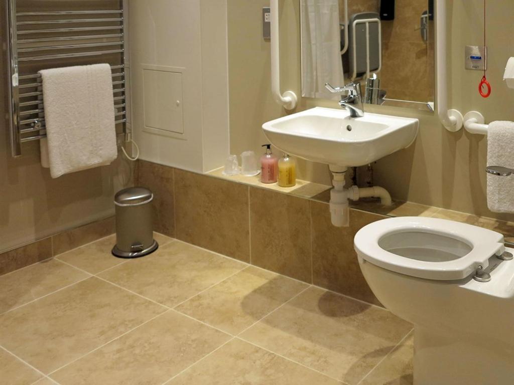 The White Hart 4* Swindon