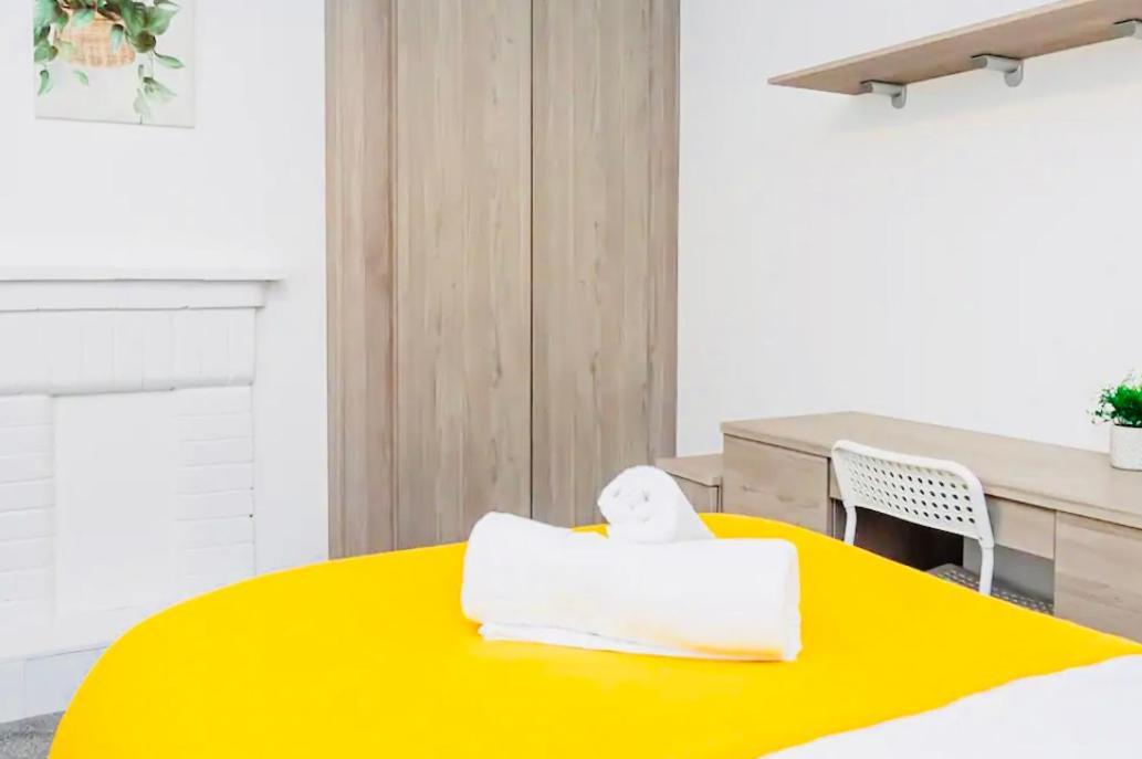 Apartment Good Location Free Parking Big Garden Modern House