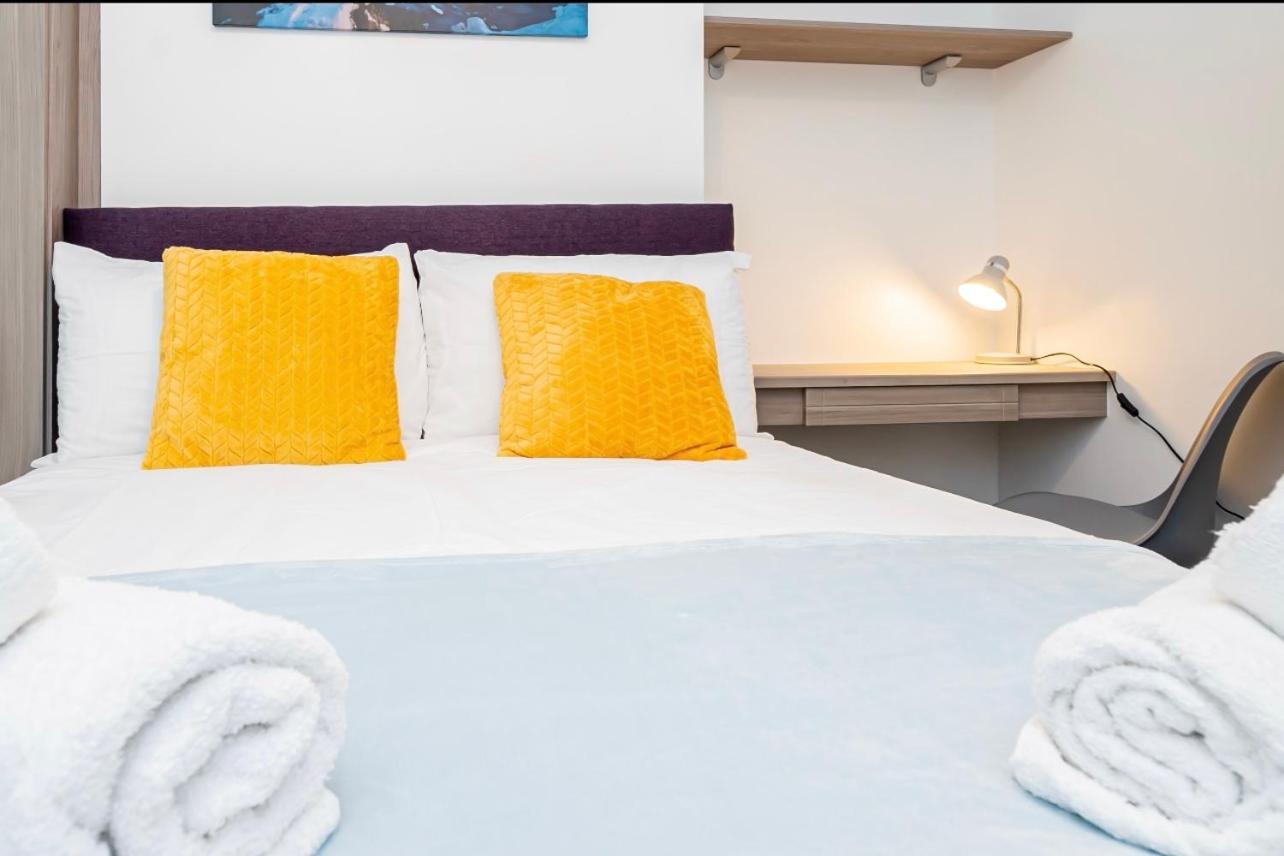 Good Location Free Parking Big Garden Modern House Apartment *