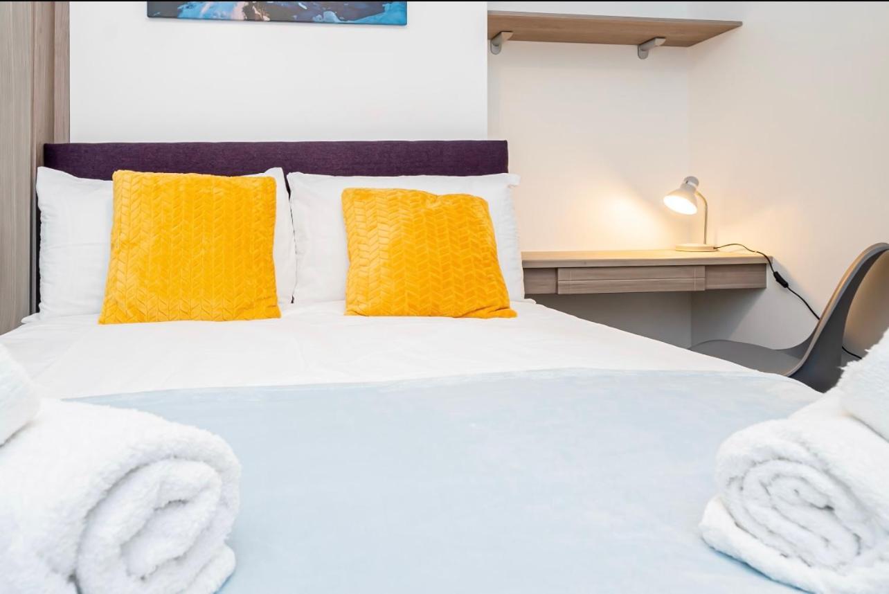Good Location Free Parking Big Garden Modern House Apartment