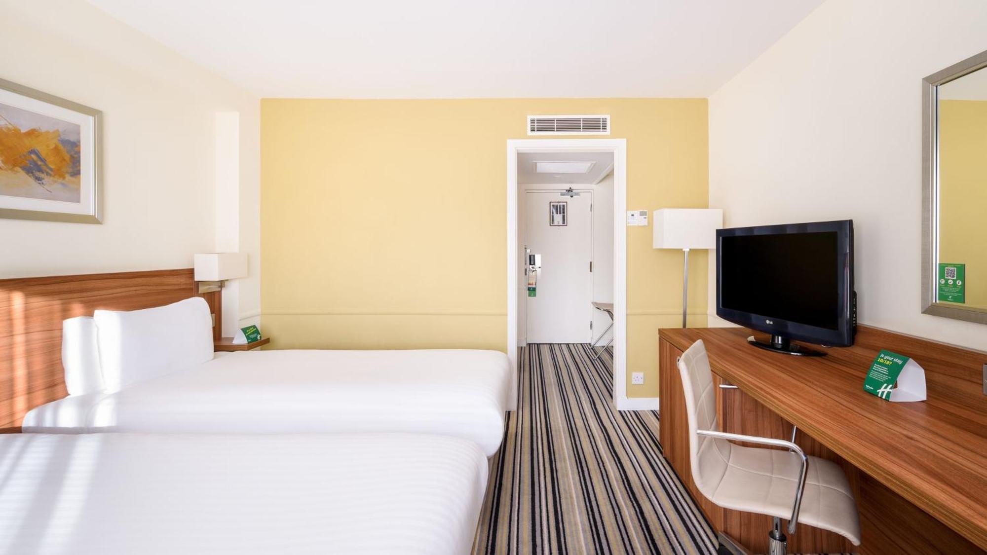Hotel By Ihg 4*