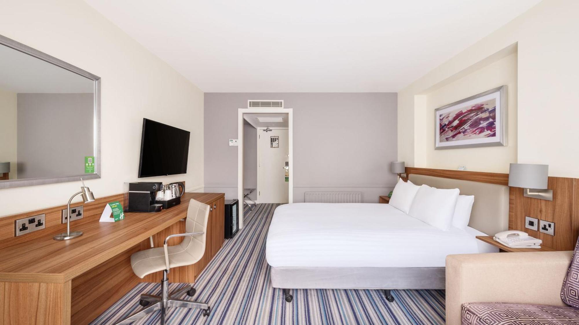 By Ihg Hotel